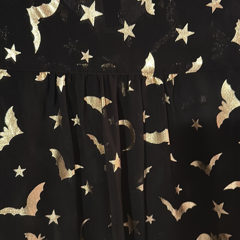 Modcloth Be Buzzworthy Button-Up Top - Picture 9 of 10